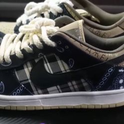 Nike Dunk Low Cactus Jack 