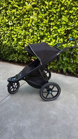 Like-New Thule Urban Glide 2 Jogging Stroller