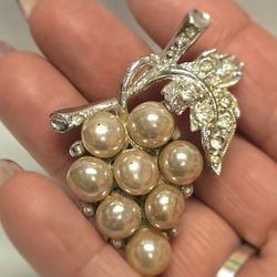 Vintage CORO Faux Pearl Moonglow Lucite & 925 Sterling Silver Grape Brooch Pin