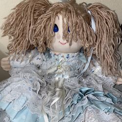 Beautiful Vintage Collectible 1989 Kammie Girl Rag Doll
