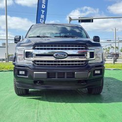 2020 Ford Super Crew Cab Lariat 4x4 V6