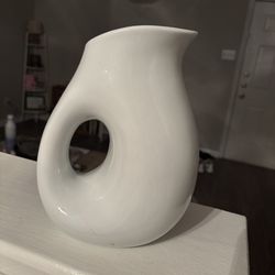 Ceramic jug