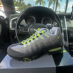 AIR MAX 95 NEON