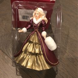 Hallmark Holiday Barbie Collectors Series Kerpsale Ornament 