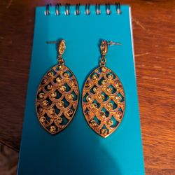 Vintage gold Earrings
