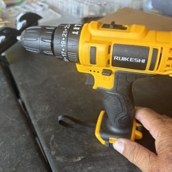 New 21 Volt Drill