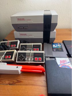 NINTENDO NES CONSOLE