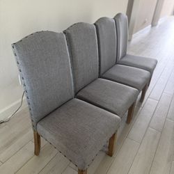 Dining Chairs (Set of 4) Like New 