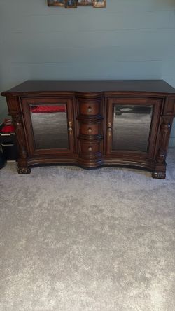 Solid Wood TV Stand