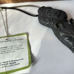 Vintage moose, Kong love token, cast by hand