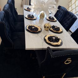 Dinette Table With 8  Chairs