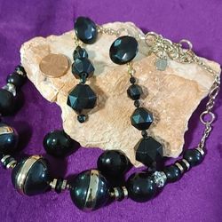 Talbot's Beads & 2 Pair earrings