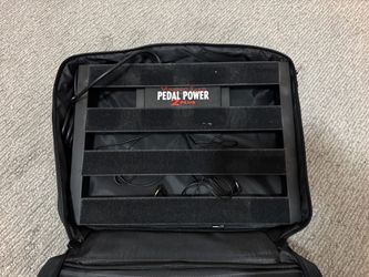 Pedaltrain Jr Guitar Pedalboard and Voodoo Power Supply
