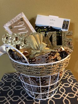 Gift Basket - Love