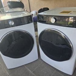Washer/Electric Dryer 