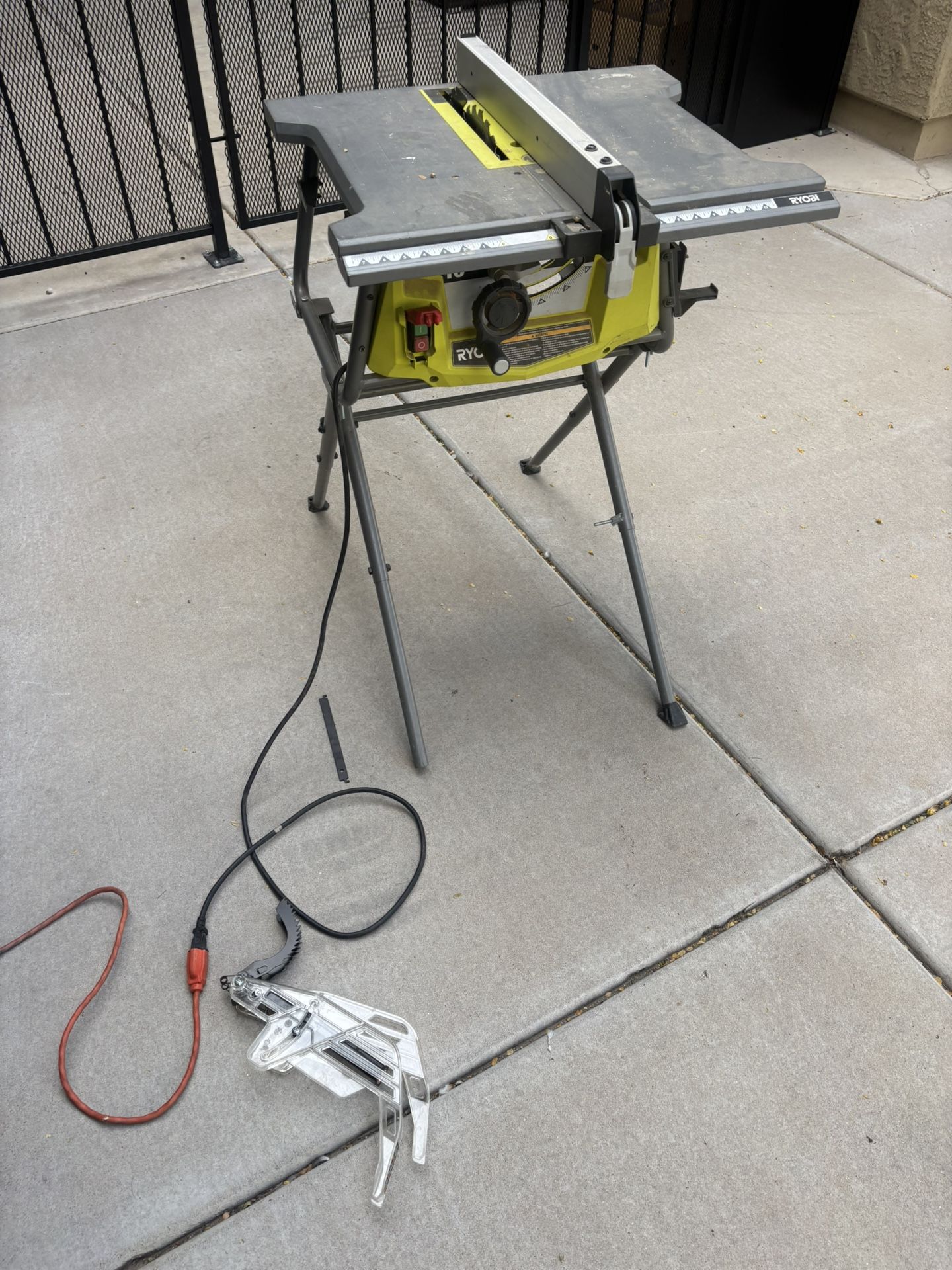 Ryobi Table Saw. 