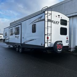2021 Keystone Bullet 330BHS