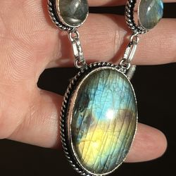 925 Silver Overlay Flashy Labradorite Necklace 