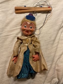 Vintage Pelham Puppet 1960s "Queen " Marionette