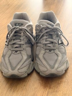 New Balance 9060 U9060ZGB Special Edition - Men’s Size 9 - Excellent Condition