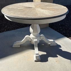 Farmhouse Kitchen Table (needs resurfacing ) 