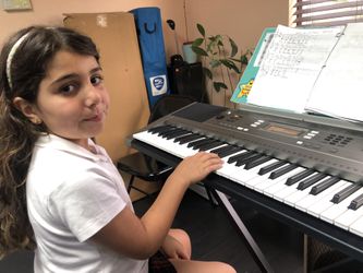 Yamaha Keyboard And Stand