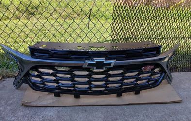 2024-2025 Chevrolet Trax RS Front Grille Original
