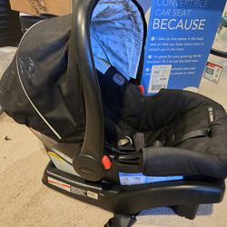 Graco Infant Carseat - Expires in July
