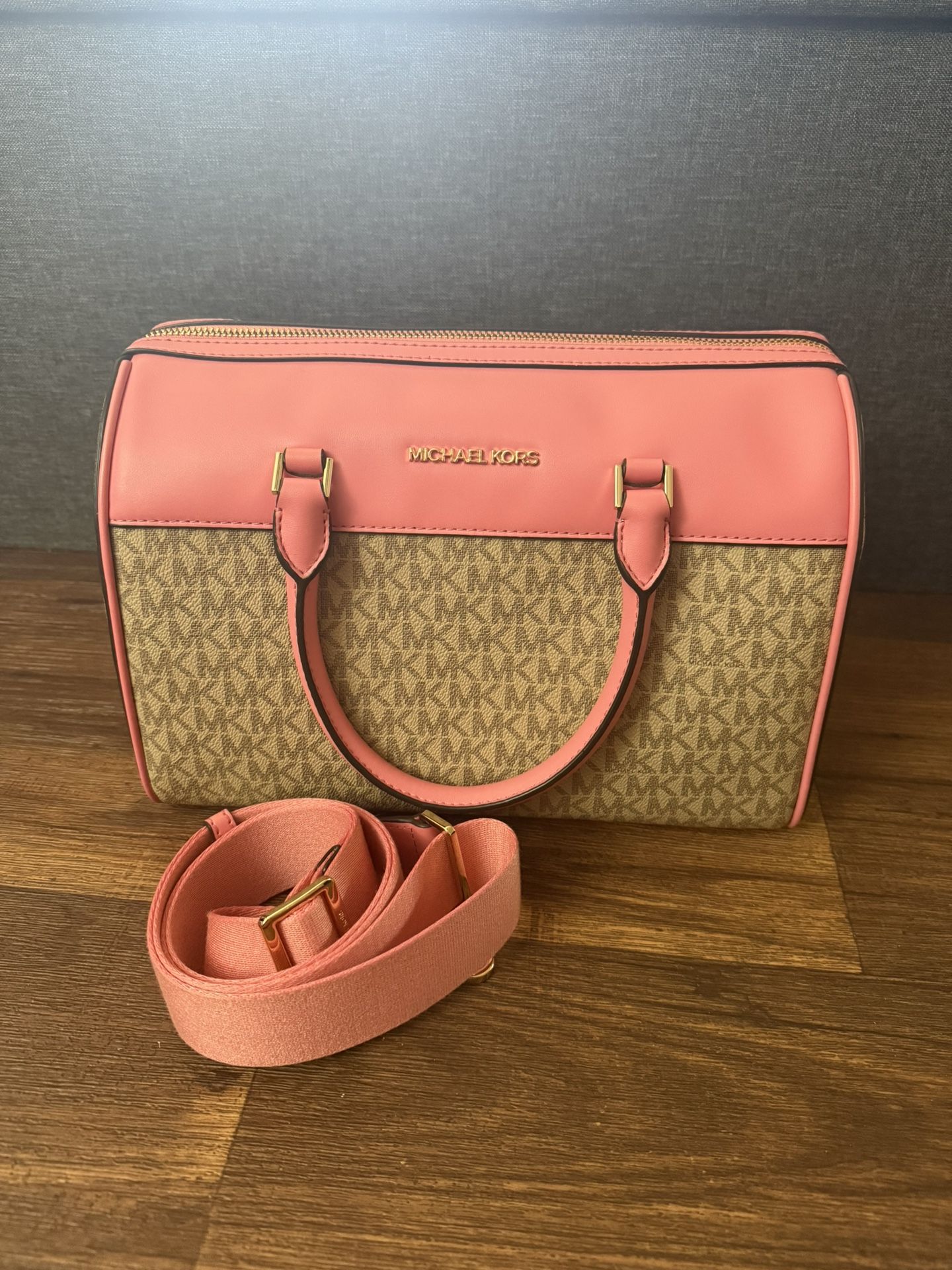 Michael Kors Jet Set Travel 2Way Shoulder Bag