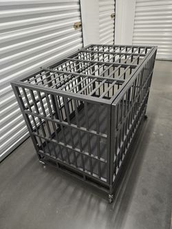 Heavy-Duty Metal Dog Kennel / Crate on Wheels