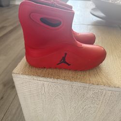 Kids Jordan boots