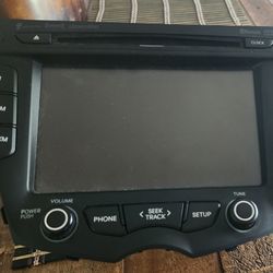 2012 - 2015 Hyundai Veloster Radio MP3 Touch Screen AM FM Bluetooth Radio OEM

