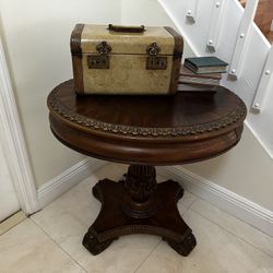 Vintage Ornate Carved Mahogany Pedestal Side Table