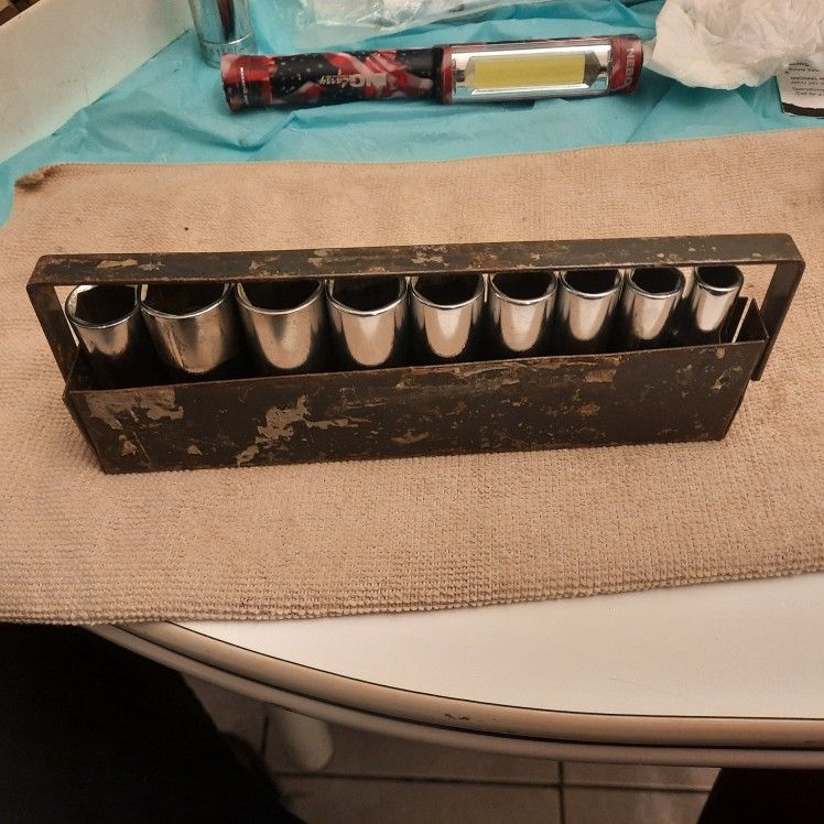 Craftsman 3/8 Dr 9 PC Deep SAE Socket Set In Metal Tray. 3/4 To 3/8.  With A 5/8 Spark Plug  Socket And A 1/2 Dr 13/16 Spark Plug Socket. USA. 
