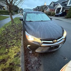 2016 Toyota Camary  XLE Rebuilt title 