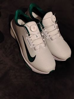 Golf shoes
