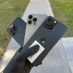 iPhone 15 Pro Max Factory Unlocked / International / Mexico
