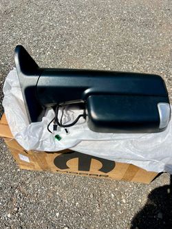 2022 Dodge Ram 2500 passenger side tow mirror