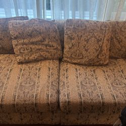FREE COUCH
