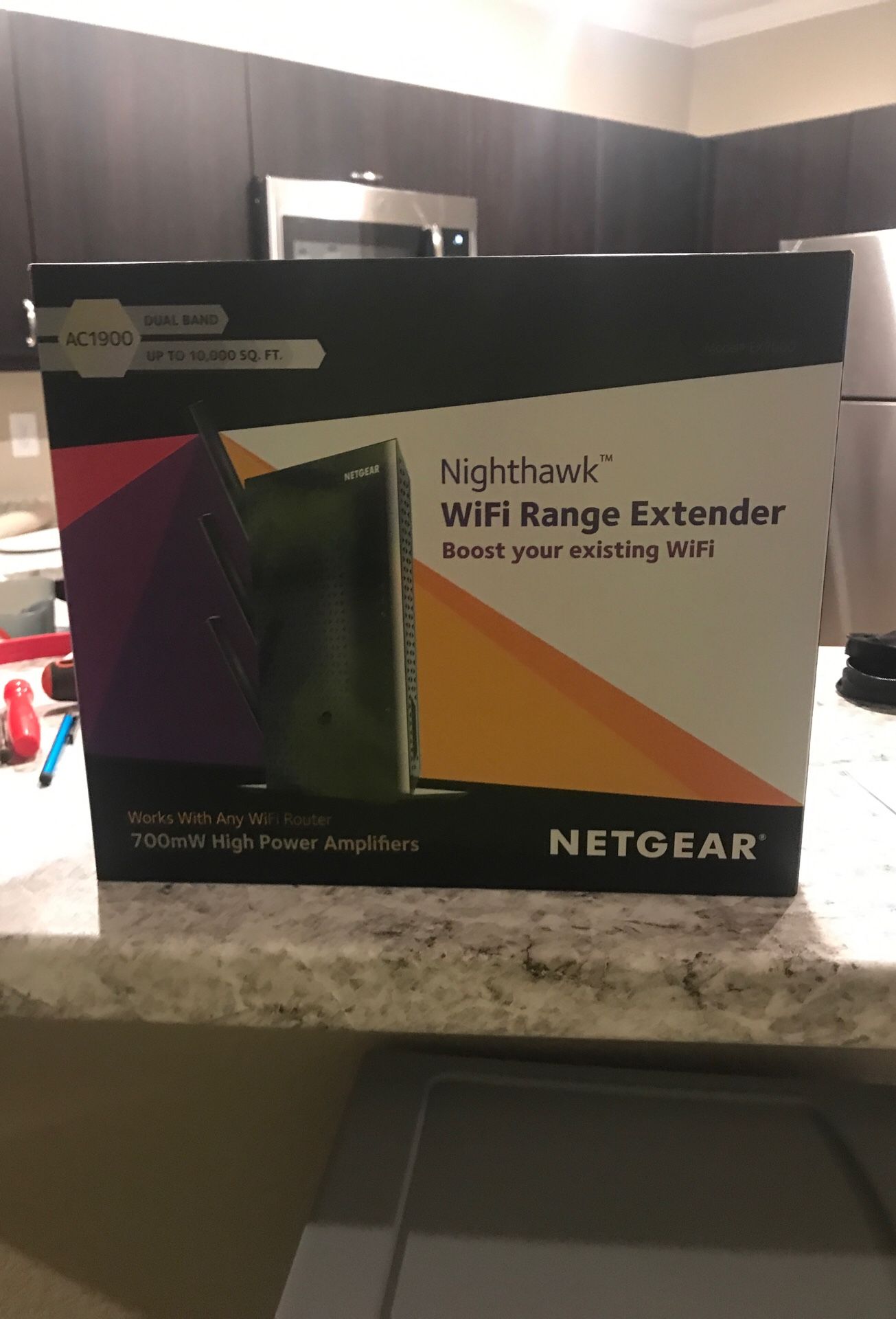Internet módem/router with WiFi extender almost new ,used for two weeks and don’t need it anymore