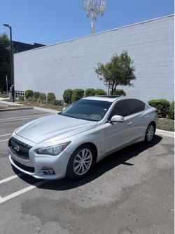 2015 Infiniti Q50