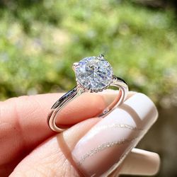 NEW! 2CTW. Round Brilliant (Halo) Solitaire, Certified Moissanite Diamond Engagement Ring, Please See Details 🌸
