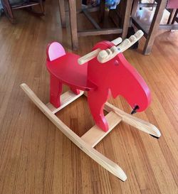 Kids wooden rocking Mosse’s interactive is new