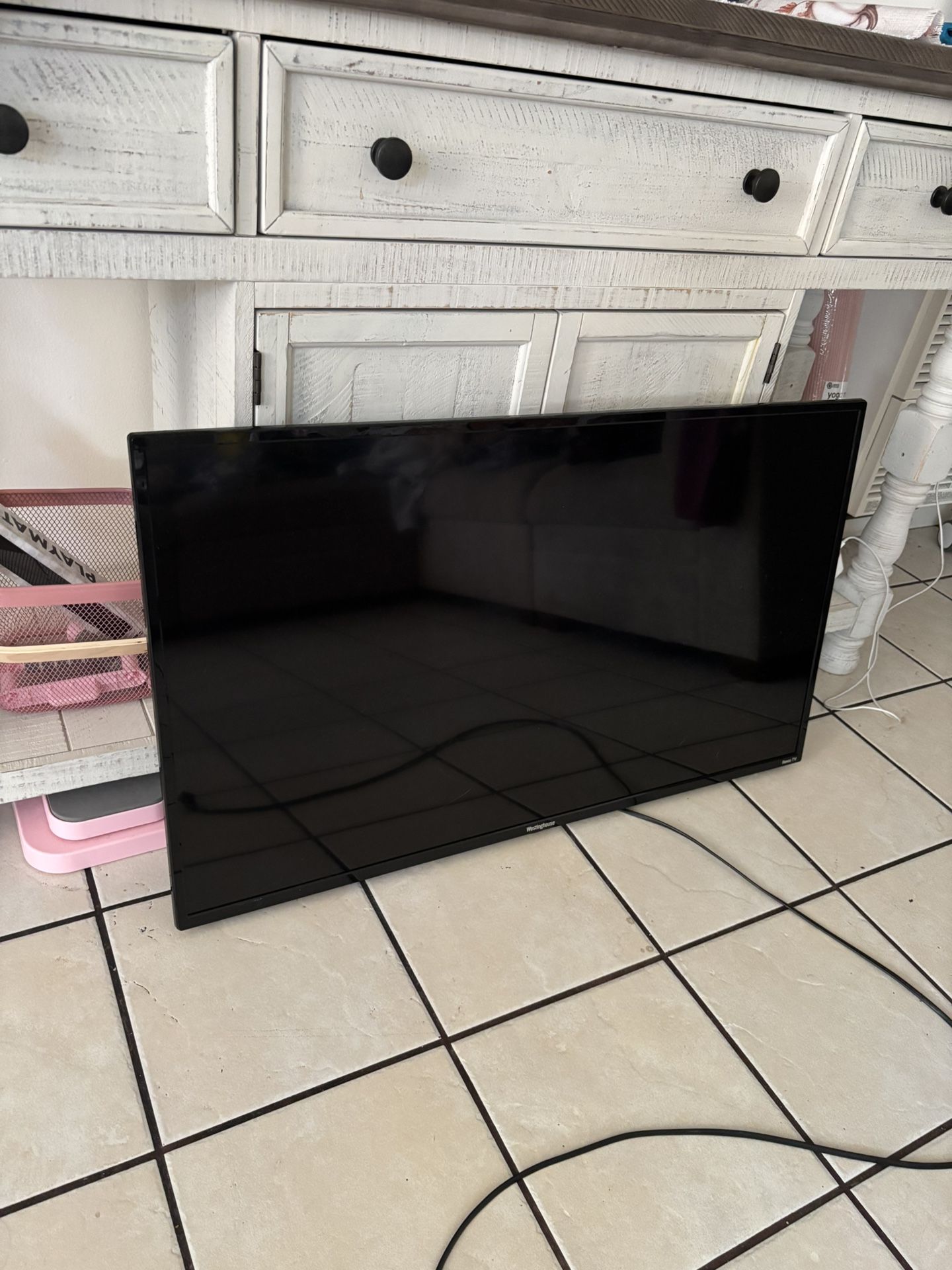 40 Inch Roku Westinghouse TV