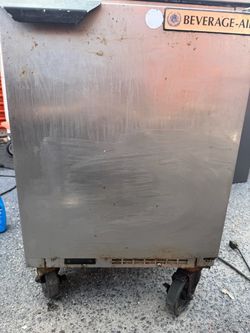 Commercial fridge tested and working need gone ASAP. Send me an offer.