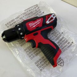 Milwaukee M12 Drill 