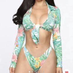 Fashion Nova Two Piece Swimsuit 