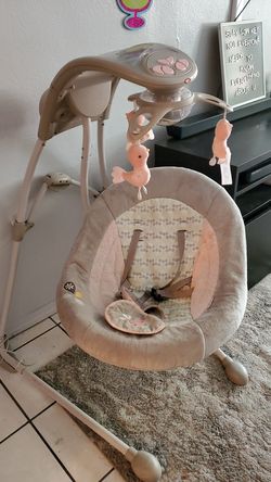 Ingenuity pink swing