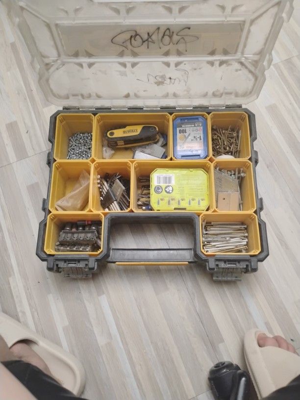 DeWalt  Screw Organizer 