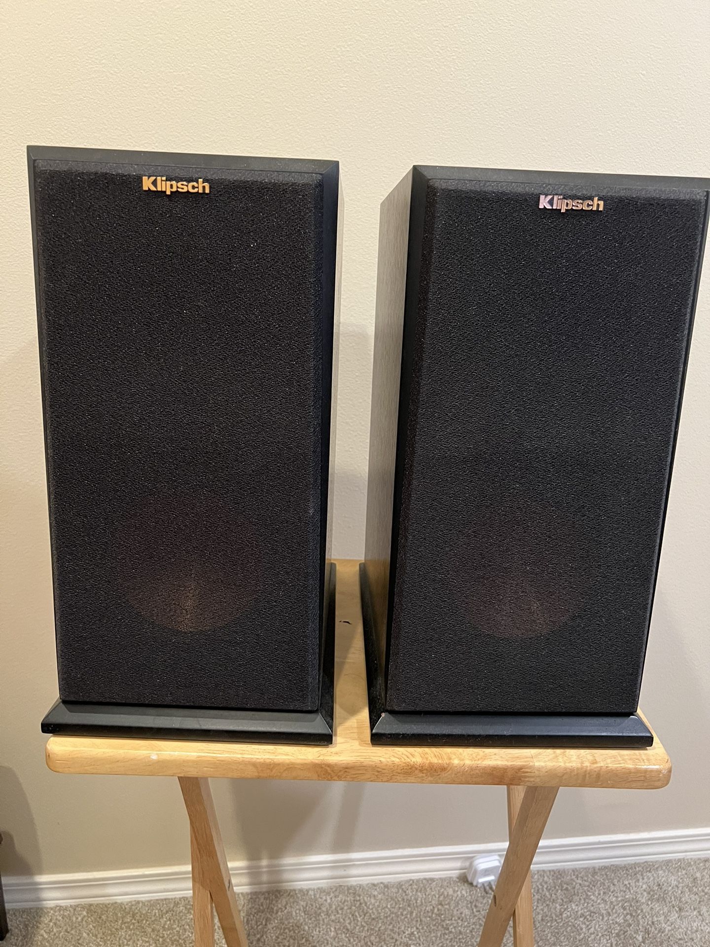 For Sale: Klipsch center (R-34C) speaker and two bookshelf speakers (RP-160M)